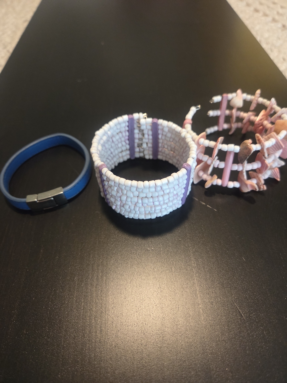 Lot Bracelets Beaded, Shell And Magnetic Bracelets